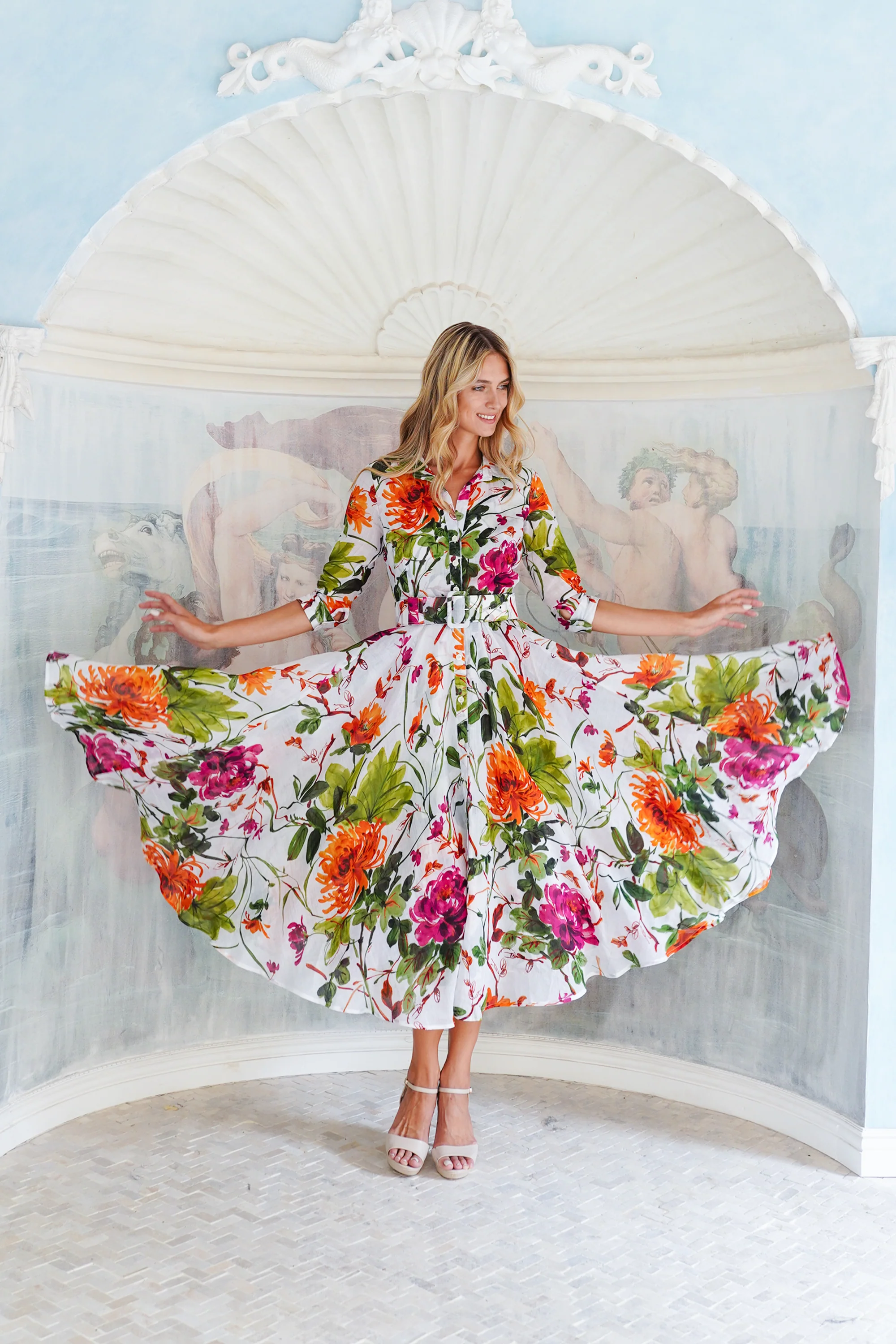 Showroom48 front page image 4